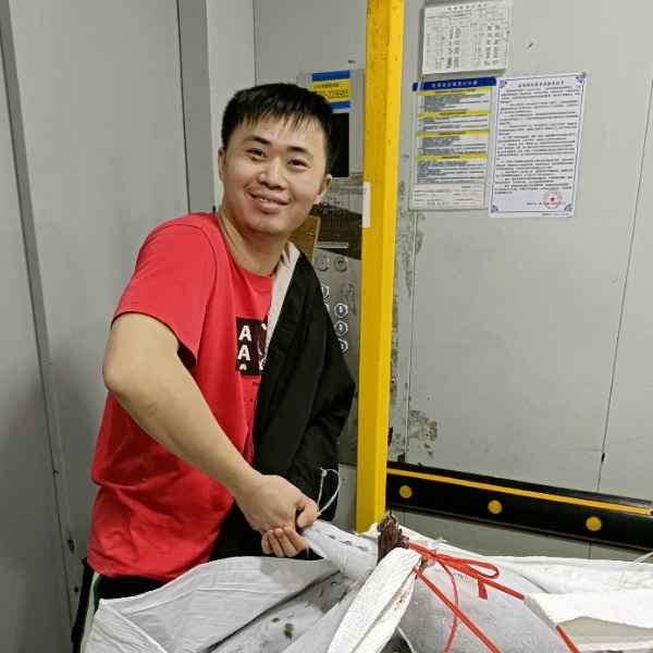 福建30岁单身帅哥真诚找对象-和田征婚相亲网