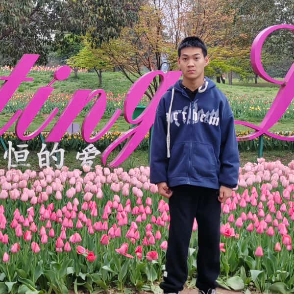 河南18岁单身帅哥真诚找对象-和田征婚相亲网