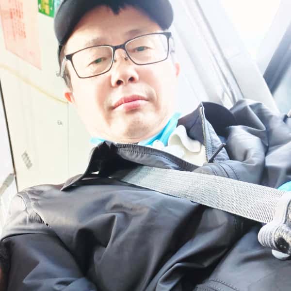 上海56岁单身帅哥真诚找对象-和田征婚相亲网