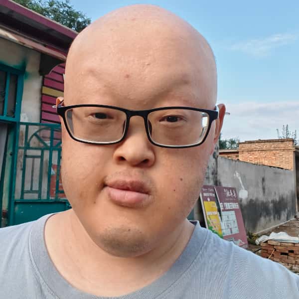 山东27岁单身帅哥真诚找对象-和田征婚相亲网
