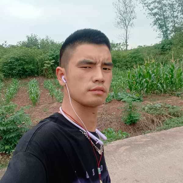 35岁岁四川单身帅哥 - 和田吉缘网
